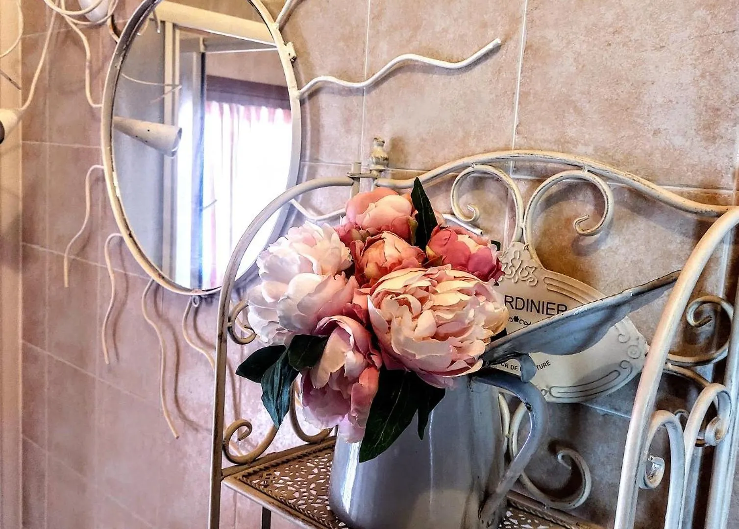 Apartment Les Maisons Des Fleurs Reggio Emilia